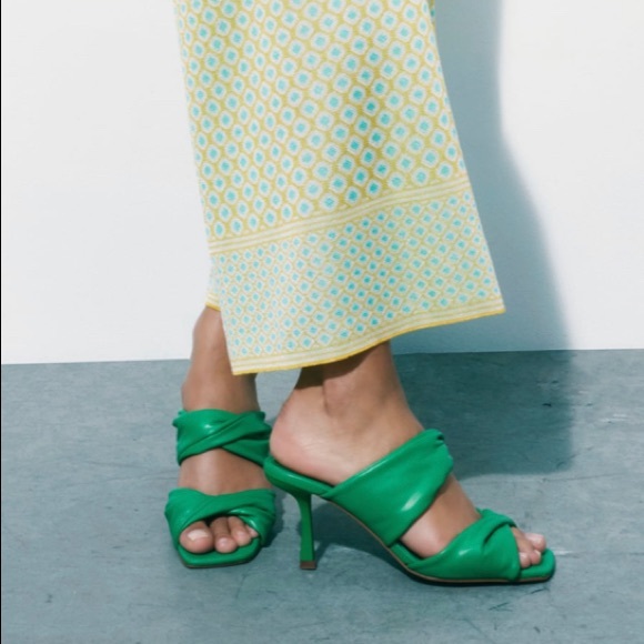 Zara ruched sandal green sz 10